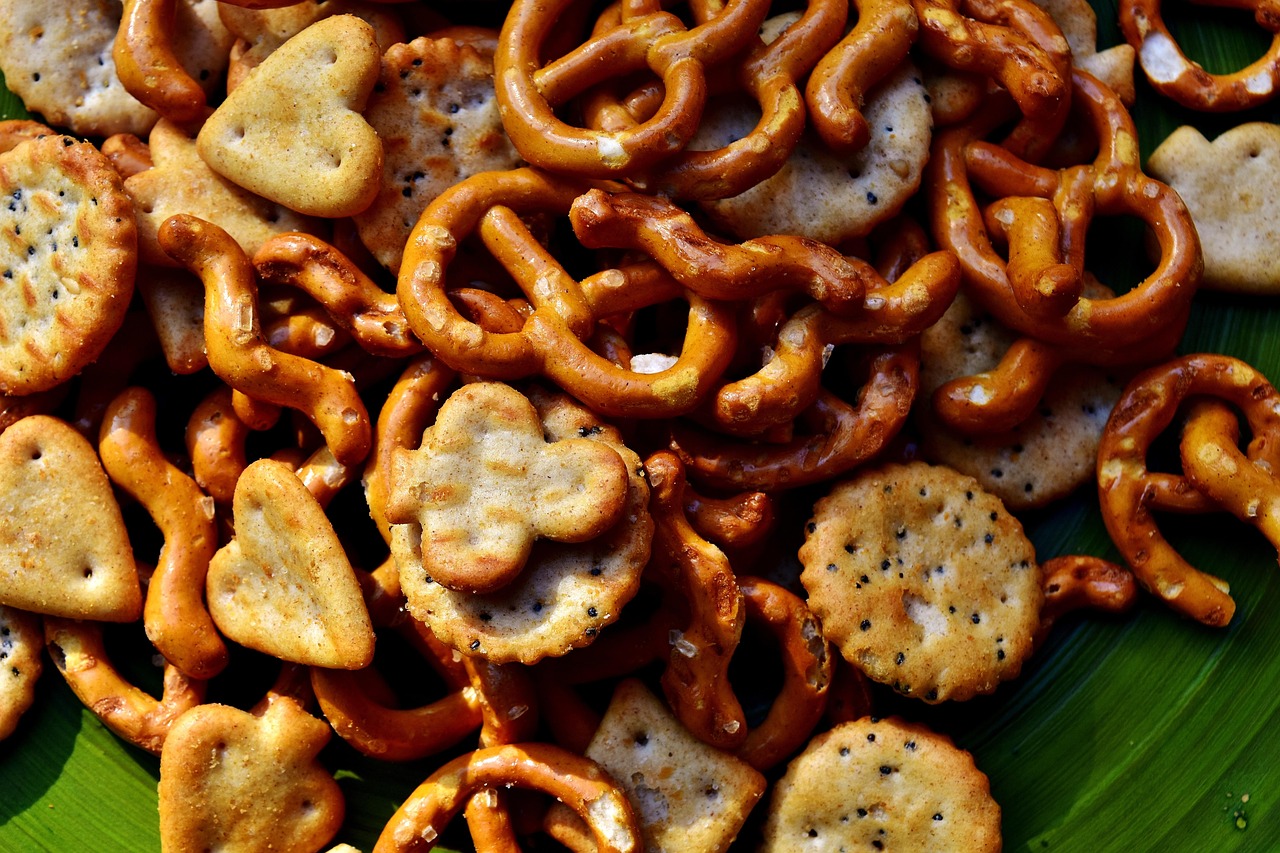 A photo of variety of snack chips